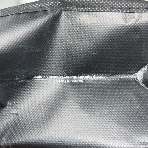 Lululemon Yoga Reusable Lunch Tote & Carryall Gym Bag Small - Picture 2 of 8